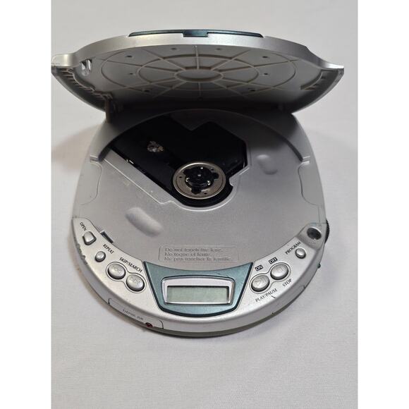 Vintage Lenoxx Sound CD Player With AM FM Radio CD-61 Works Great Clean - Picture 5 of 11